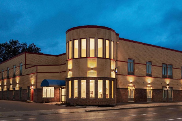 Gallery - Premier Inn & Suites - Downtown Hamilton