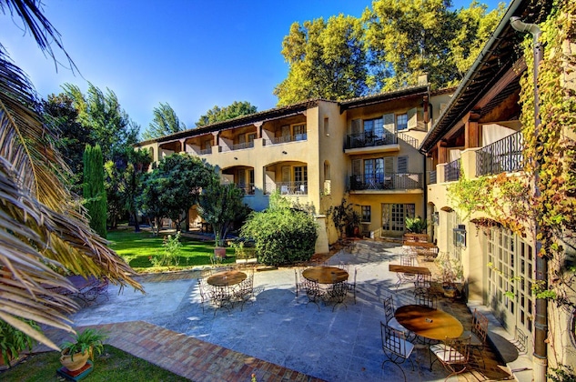 Gallery - Les Agassins