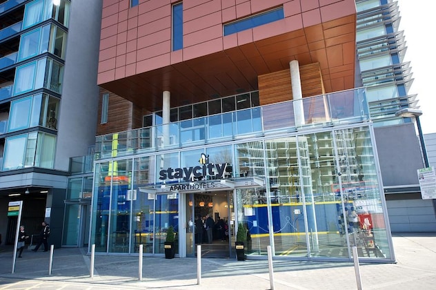 Gallery - Staycity Aparthotels London Heathrow