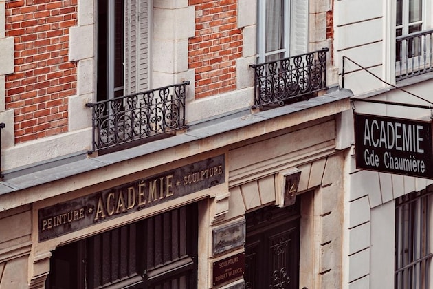 Gallery - Hôtel Des Académies Et Des Arts