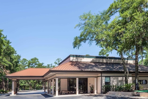 Gallery - Ramada By Wyndham Hilton Head