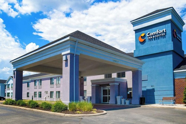 Gallery - Comfort Inn & Suites Nw Milwaukee