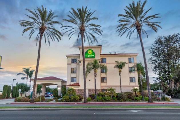 Gallery - La Quinta Inn & Suites By Wyndham Ne Long Beach Cypress