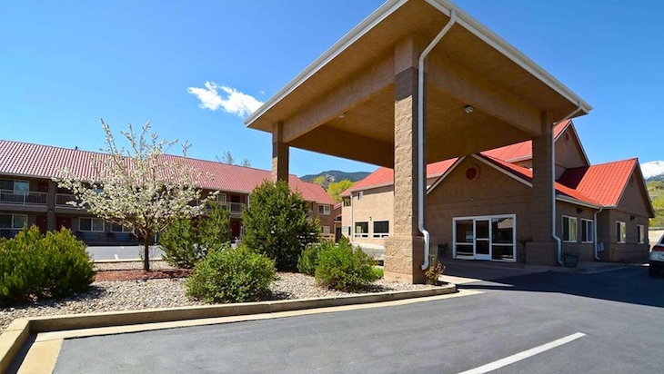 Gallery - Magnuson Hotel Manitou Springs
