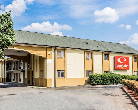 Gallery - Econo Lodge Inn & Suites Matthews - Charlotte