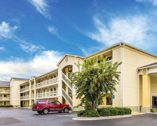 Gallery - Suburban Extended Stay Hotel