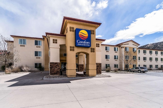Gallery - Comfort Inn & Suites Rifle