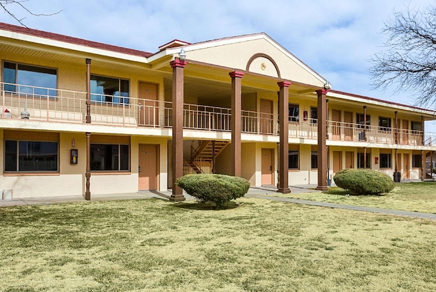 Gallery - Rodeway Inn