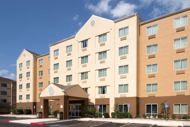 Gallery - Fairfield Inn & Suites San Antonio Airport North Star Mall