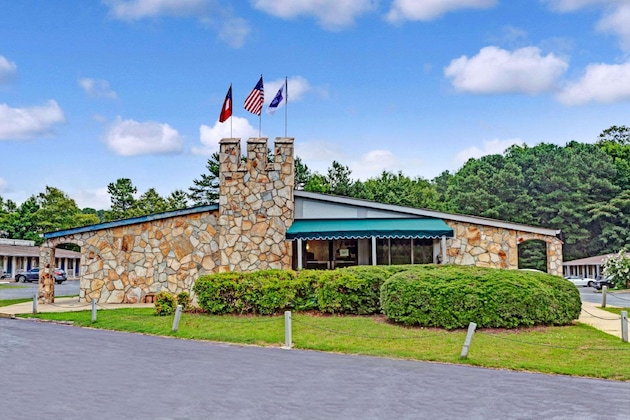 Gallery - Knights Inn Austell Near Six Flags