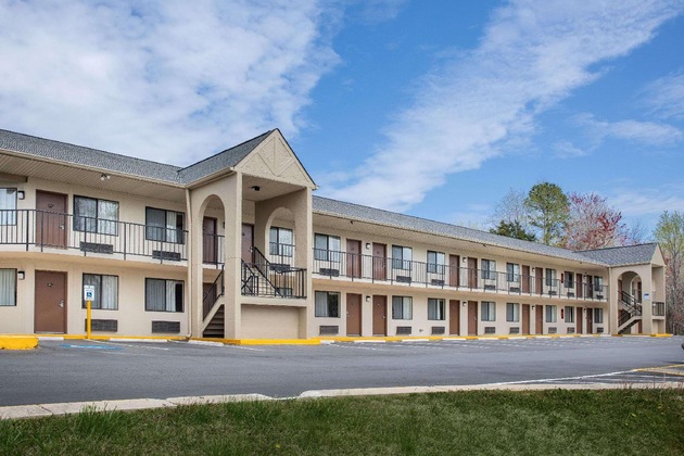 Gallery - Super 8 By Wyndham Burlington Nc