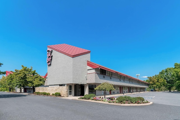 Gallery - Red Roof Inn Harrisburg North