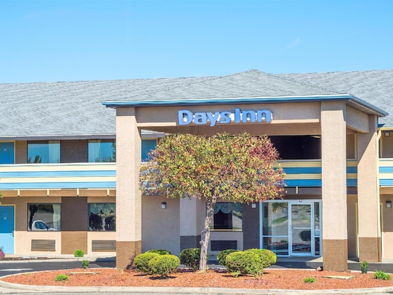Gallery - Days Inn By Wyndham Dayton Huber Heights Northeast