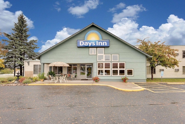 Gallery - Days Inn By Wyndham International Falls