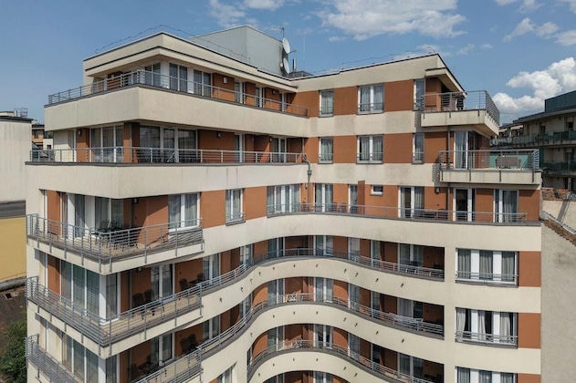 Gallery - Escala Hotel & Suites
