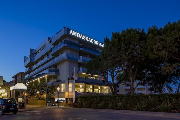 Gallery - Hotel Ambassador