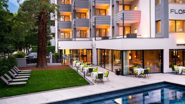 Gallery - Flora Hotel & Suites