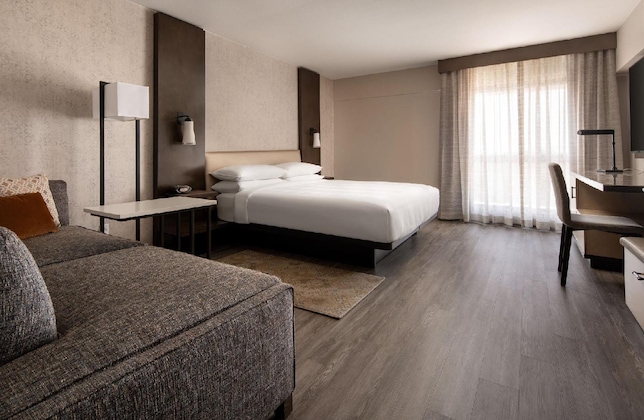 Gallery - Marriott Riverside At The Convention Center