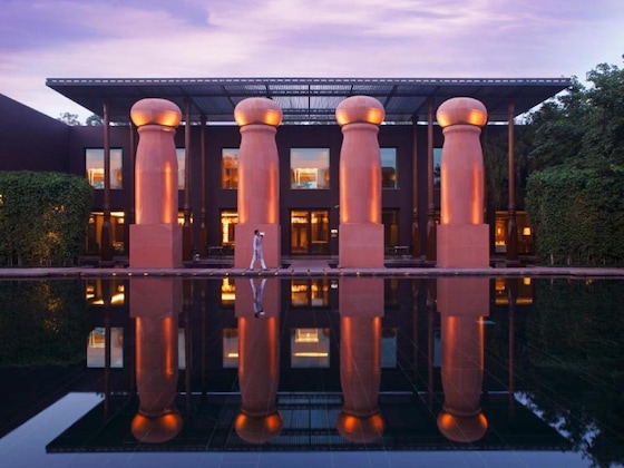 Gallery - The Roseate New Delhi