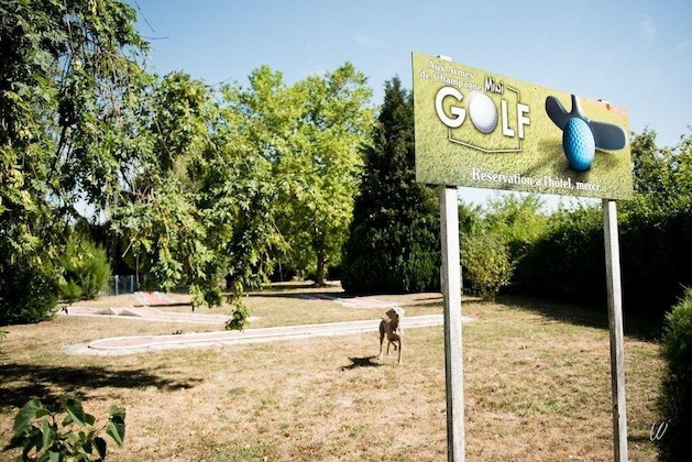 Gallery - Armes De Champagne