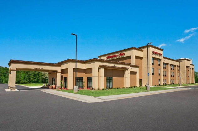 Gallery - Hampton Inn Magnolia