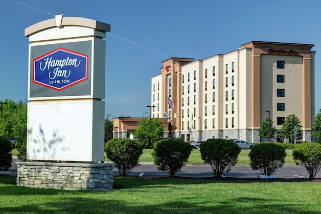 Gallery - Hampton Inn Neptune Wall
