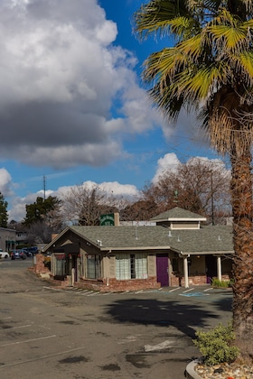 Gallery - Diablo Mountain Inn - Walnut Creek