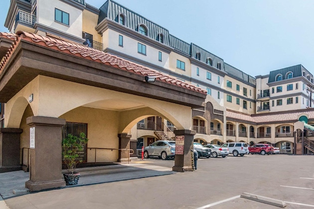 Gallery - Rodeway Inn Regalodge