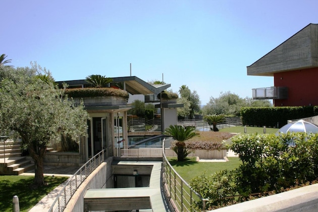 Gallery - Catania Hills Residence