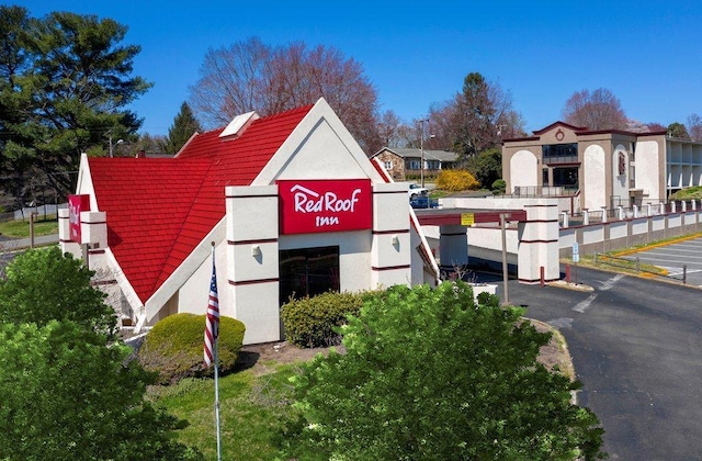 Gallery - Red Roof Inn Warrenton