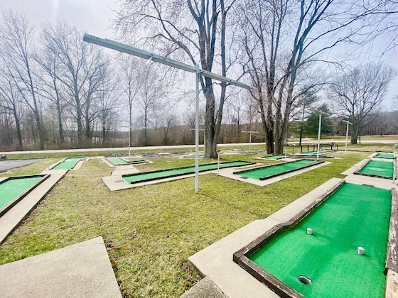 Gallery - Fourwinds Lakeside Inn & Marina