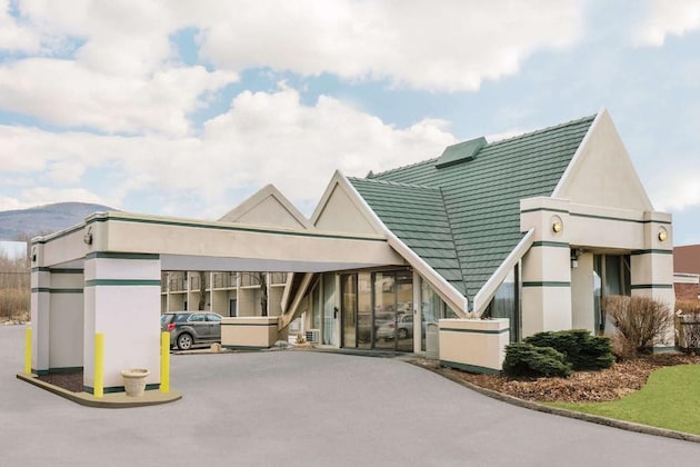 Gallery - Days Inn by Wyndham Rutland Killington Area