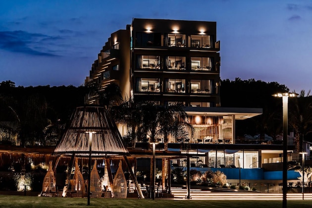 Gallery - Iris Beach Hotel