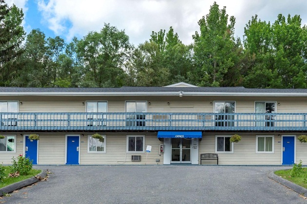 Gallery - Econo Lodge Lee - Great Barrington