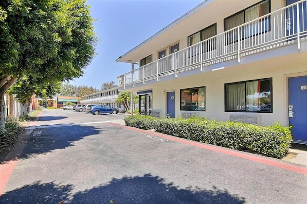 Gallery - Motel 6 Santa Barbara - Goleta