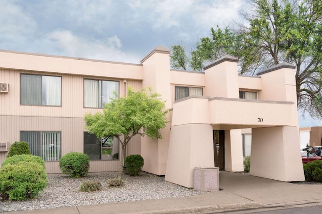 Gallery - Days Inn By Wyndham St Cloud