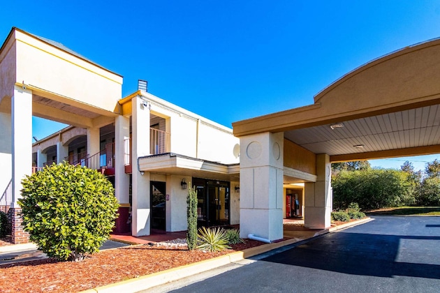 Gallery - Econo Lodge