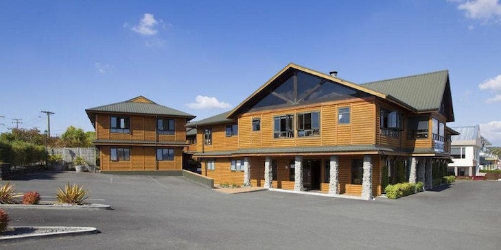 Gallery - Lakefront Lodge Taupo