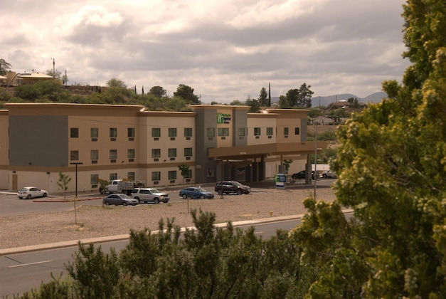 Gallery - Holiday Inn Express & Suites Globe By Ihg