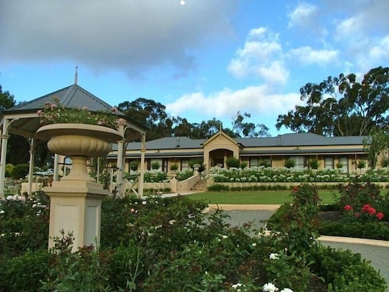 Gallery - Brice Hill Country Lodge