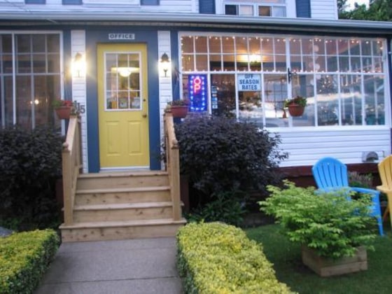 Gallery - Bayside Inn