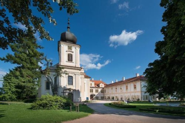 Gallery - Chateau Loucen Garden Retreat