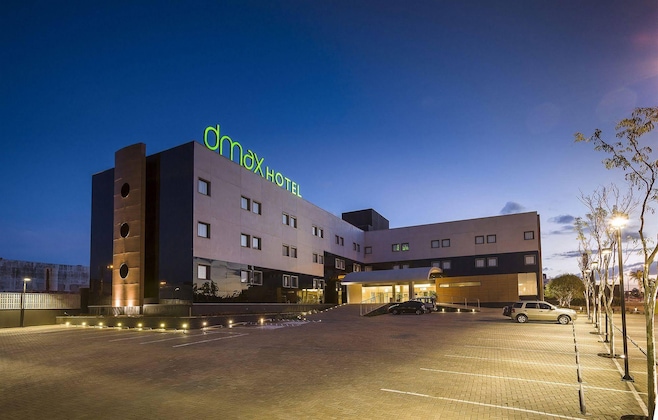 Gallery - Dmax Hotel