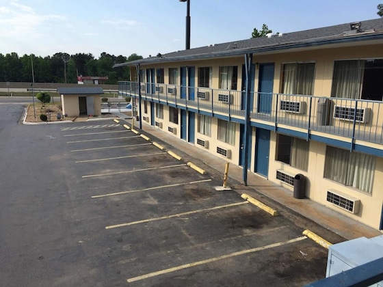 Gallery - Super 7 Inn