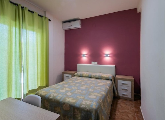 Gallery - Hostal Rocamar