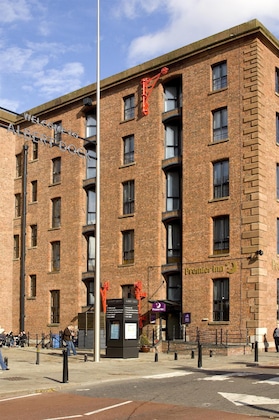 Gallery - Premier Inn Liverpool City (Albert Dock)