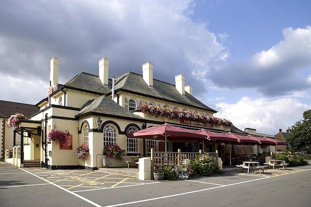 Gallery - Premier Inn London Twickenham Stadium