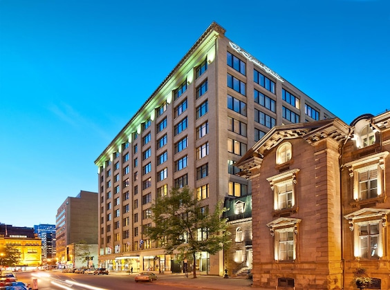 Gallery - Le Square Phillips Hotel And Suites
