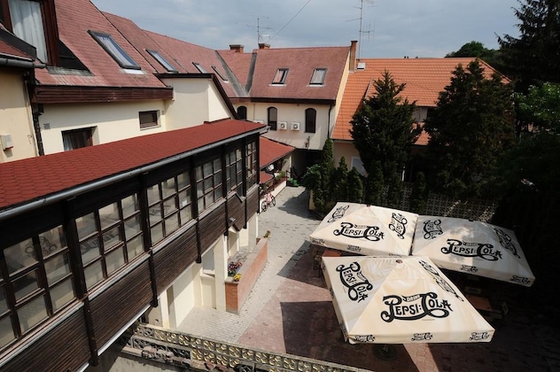 Gallery - Hotel Minaret