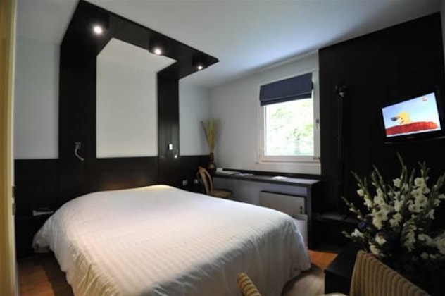 Gallery - Cottage Hotel